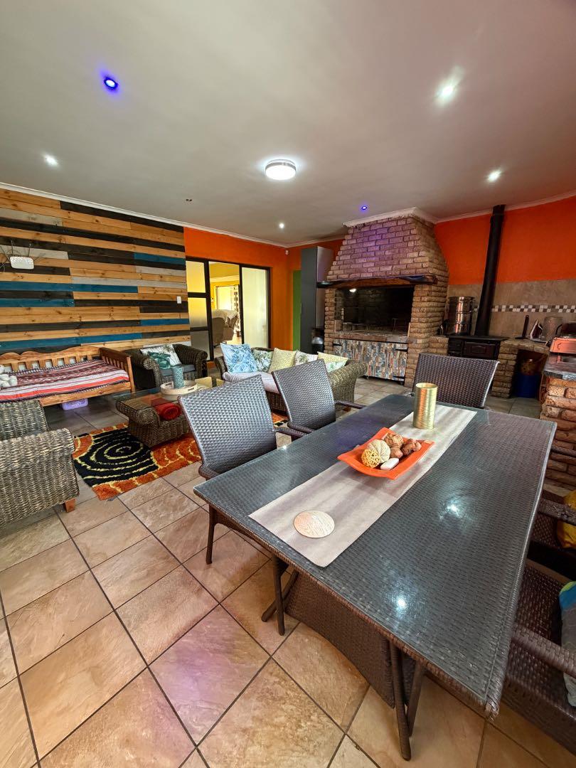5 Bedroom Property for Sale in Elim Western Cape
